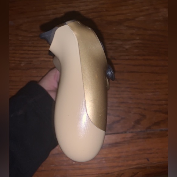 Controller - Picture 3 of 4